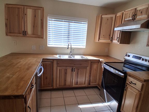 5th image of 1455 E Kerry Ln