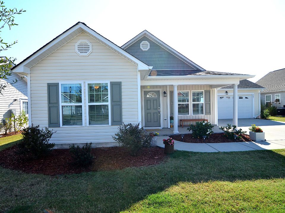 1st image of 207 Tylers Cove Way