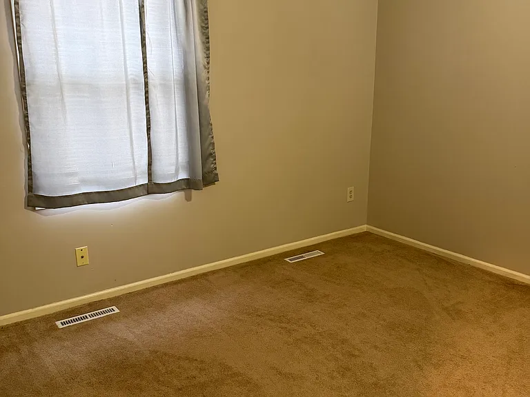 406 NE Independence Ave #A — Photo 20