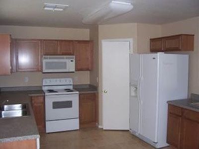 2nd image of 46058 W Holly Dr