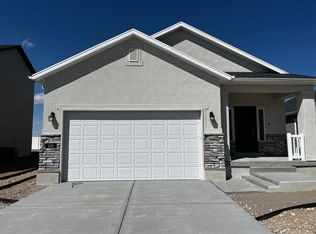 410 W Pixel Dr, Grantsville, UT 84029