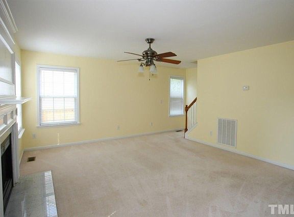5th image of 2412 Summit Dr