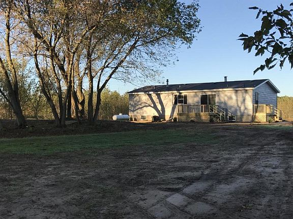 3rd image of 36130 Vickers Dr NE