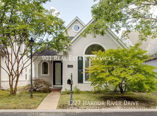 1227 Harbor River Dr, Memphis, TN 38103