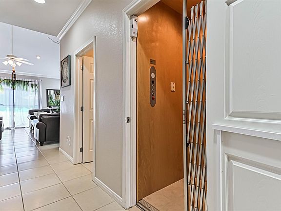 4th image of 3100 75th St APT 10