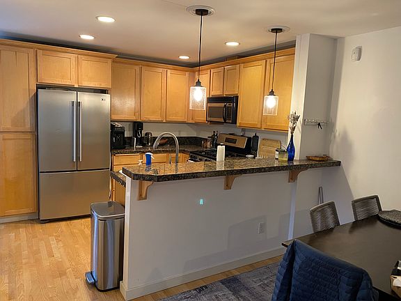 Dining into Kitchen