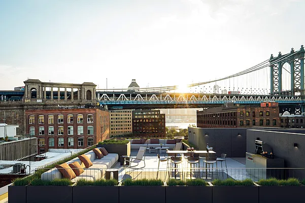 Sold by Sotheby's International Realty | media 3