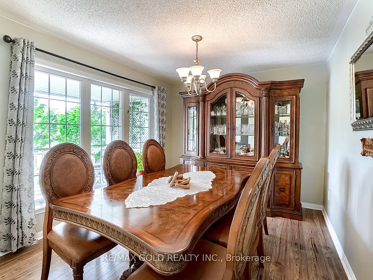 1666 Clark Blvd — Photo 10
