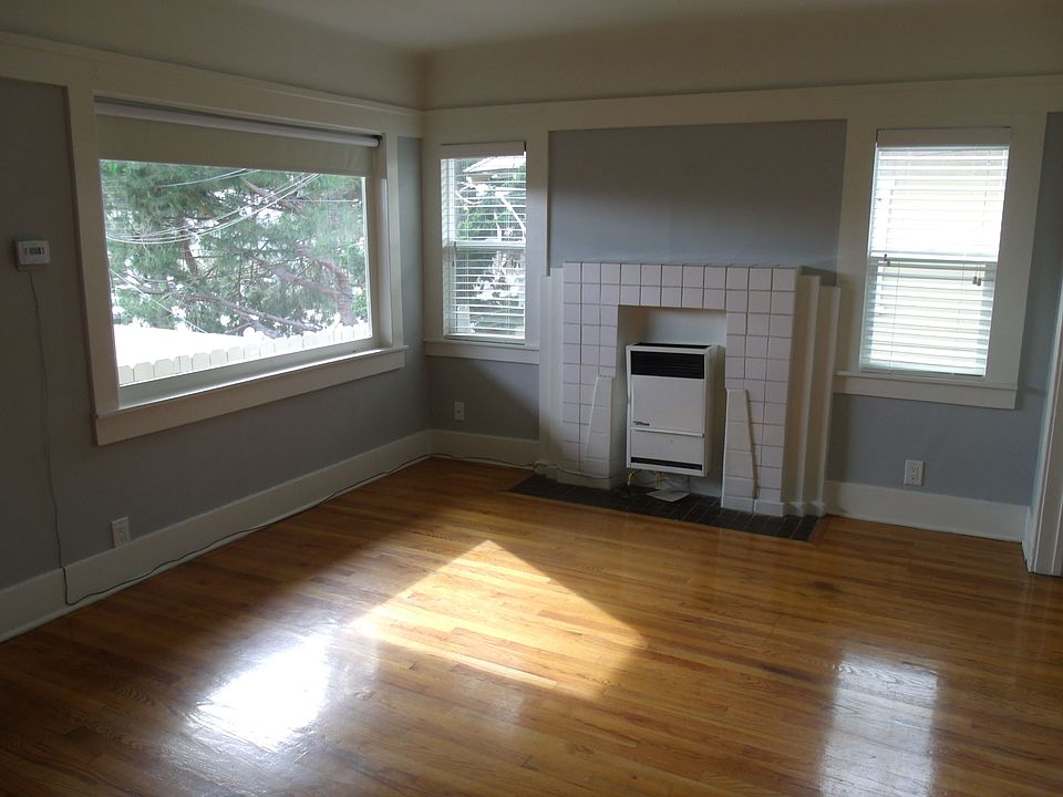 1st image of 3041 W Sunset Blvd