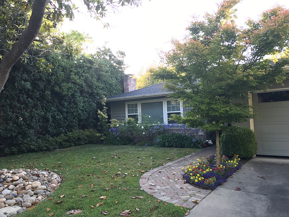 1st image of 890 Garland Dr