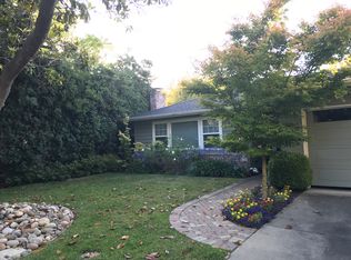 890 Garland Dr, Palo Alto, CA 94303