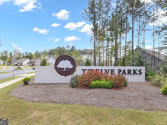 2nd image of 9 Baral Rdg