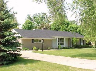 1665 Algoma Dr, Okemos, MI 48864