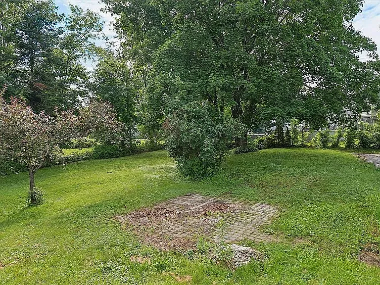 15 Huston Ave — Photo 5