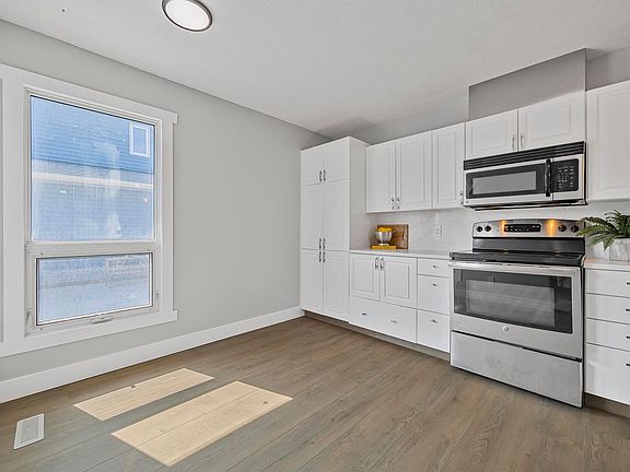 4th image of 1511 Lakeside Grn