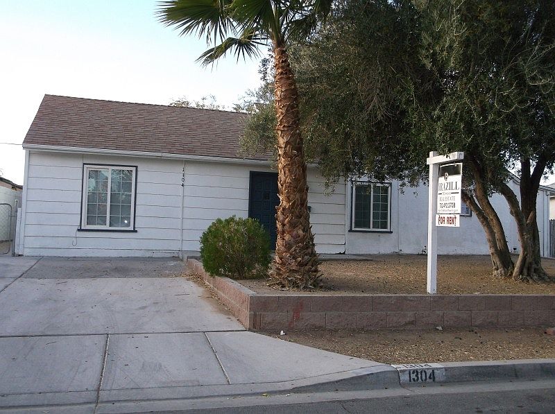 1st image of 1304 Wengert Ave