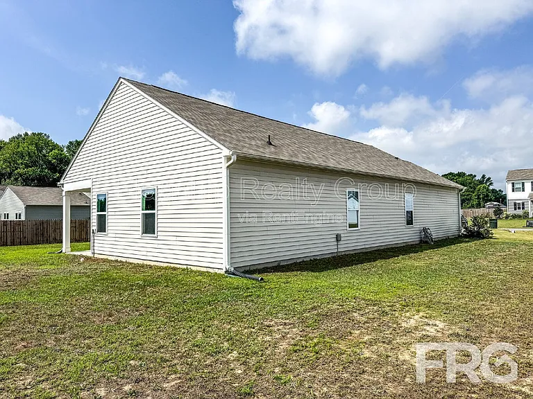 303 Kenison Way — Photo 63