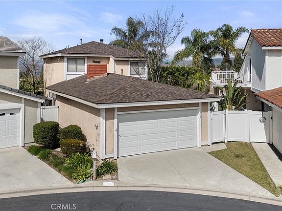 4th image of 900 S Ridgecrest Cir