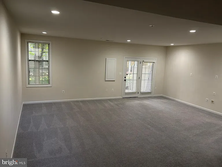42885 Edgegrove Heights Ter — Photo 20