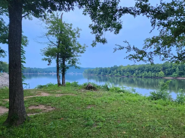 934 Lexi Ln Lot 302-4, Clifton, TN 38425