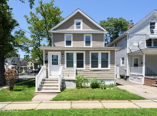 56 Bank St, Red Bank, NJ 07701