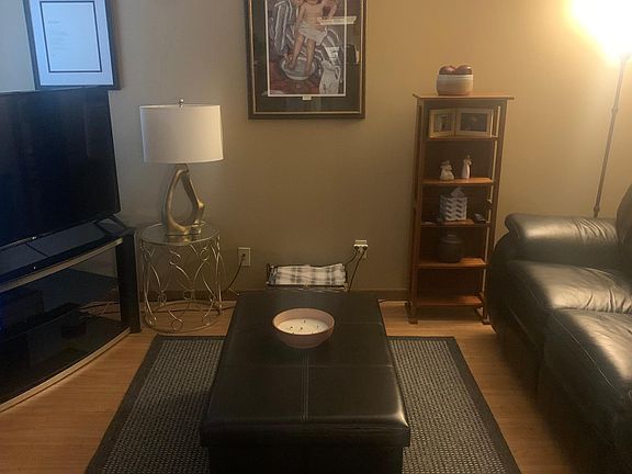 Bonus room den/office/guest room