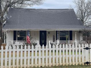 109 Viewcrest St, Crockett, TX 75835