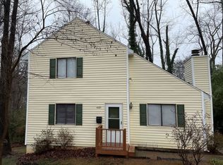 4005 Larkspur Ln, Charlotte, NC 28205