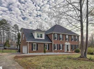 415 Quail Run Cir, Fountain Inn, SC 29644