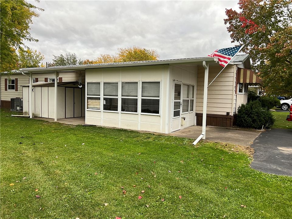 91 Lakewood Vlg, Medina, NY 14103 Zillow