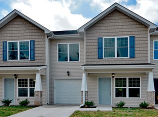 32 Sunny Meadows Blvd, Arden, NC 28704