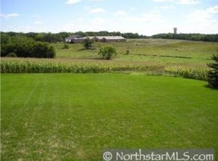 8425 Bavaria Rd, Victoria, MN 55386