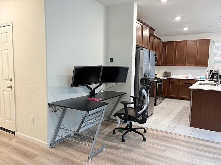 4221 Emerald Gate Ln — Photo 19
