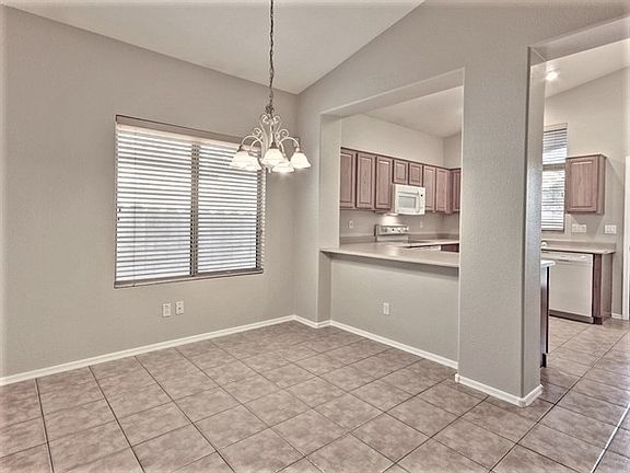 4th image of 40713 N Boone Ln