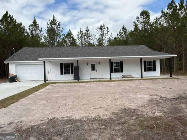 107 Hawks Pl, Waynesville, GA 31566