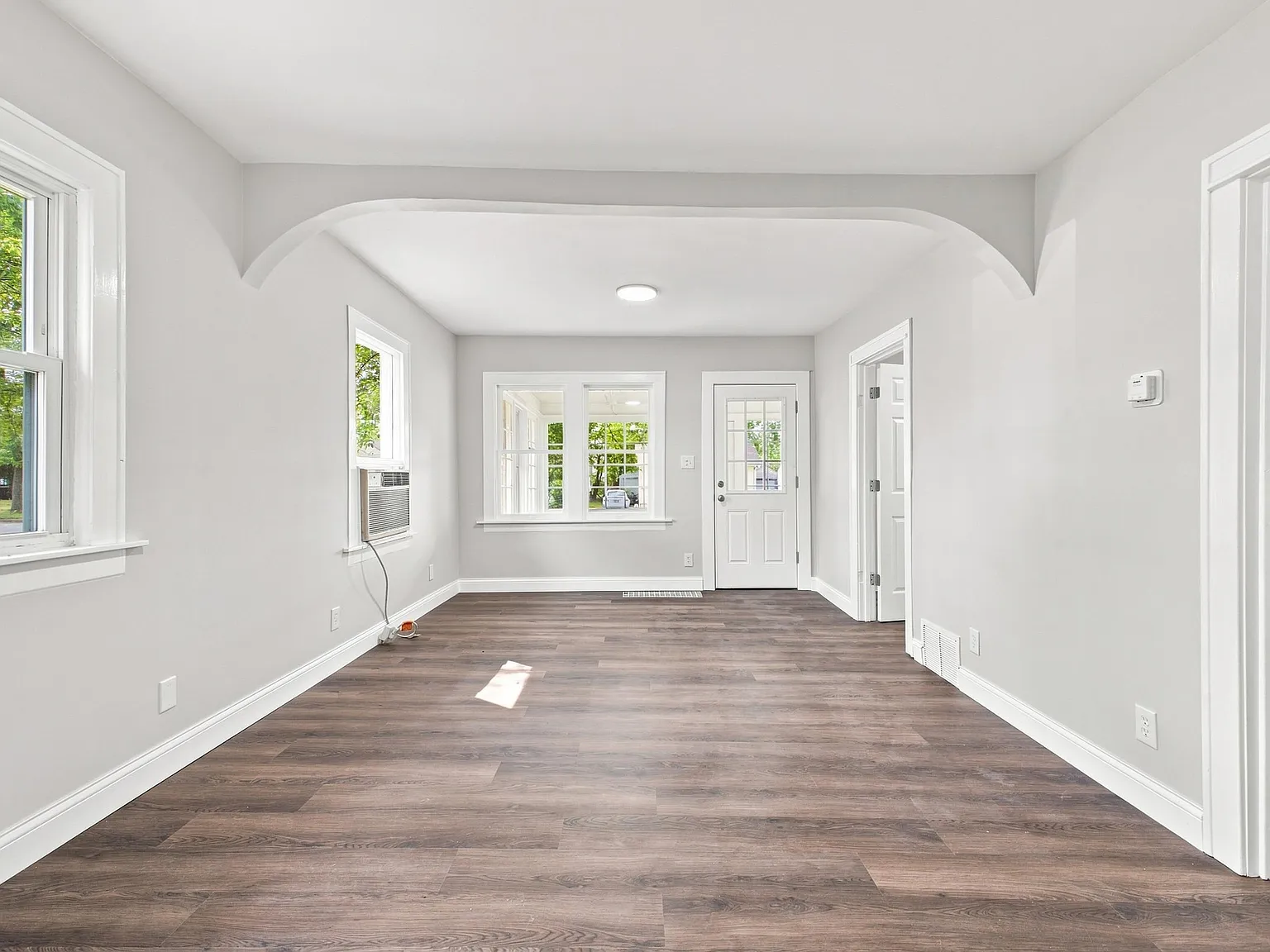 2 bed, 753 sqft, $1,395 — Photo 2