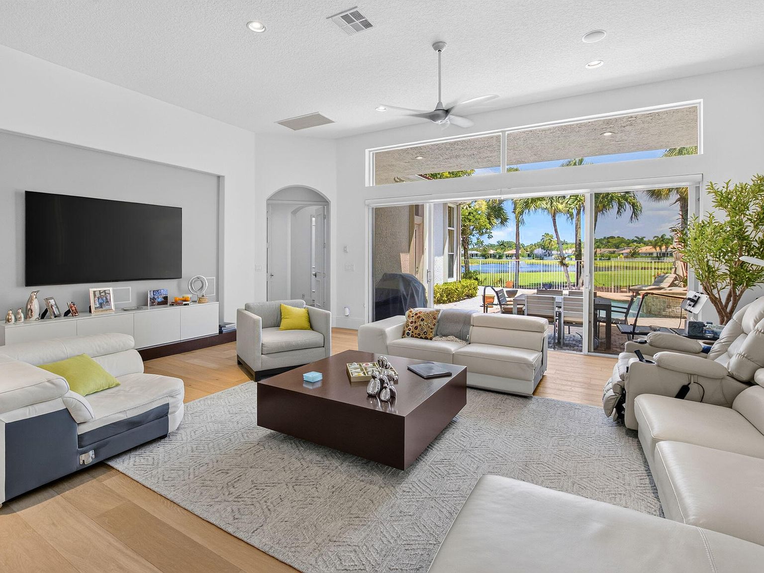 7700 VILLA D ESTE Way