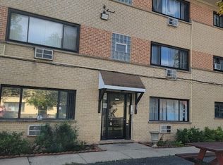 36 S 19th Ave APT 2E, Maywood, IL 60153