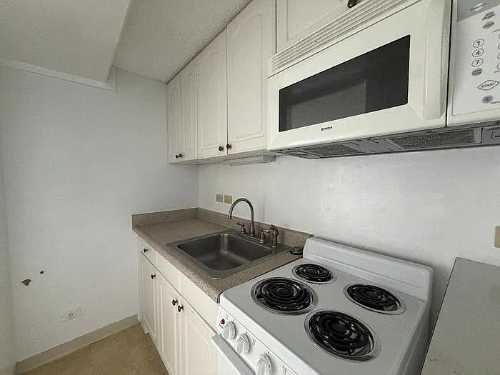 Studio, 1.0 bath, $1,625 — Photo 2