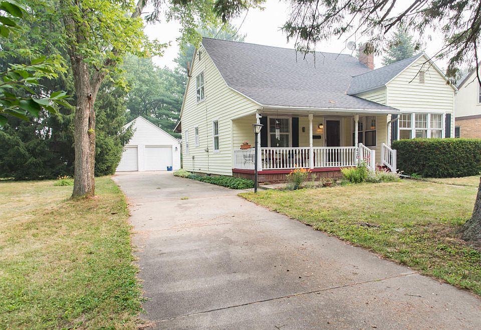 1st image of 420 Evelyn Ave