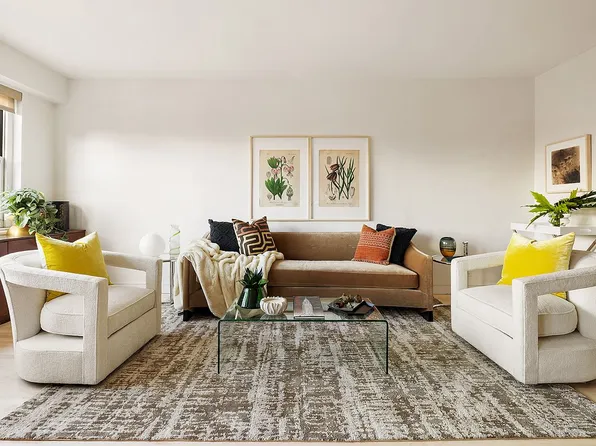 360 W 22nd St APT 12B, New York, NY 10011