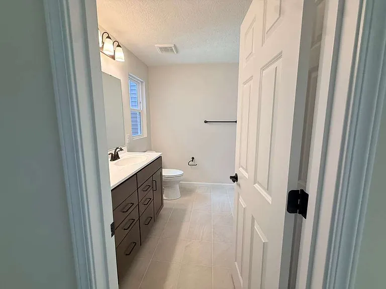 7231 Grandway Dr — Photo 24