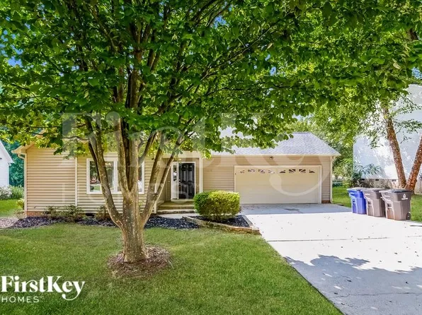 1510 Barry Oak Ct, Kernersville, NC 27284