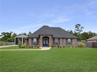 1868 N Coffey Pines Rd, Lake Charles, LA 70611