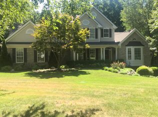 39 Shady Valley Dr, Chesterfield, MO 63017