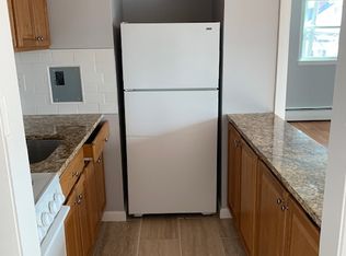 15 Fairfax Ave APT A3, West Hartford, CT 06119