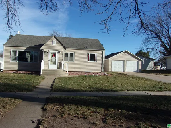 605 Johnson St, Wakefield, NE 68784