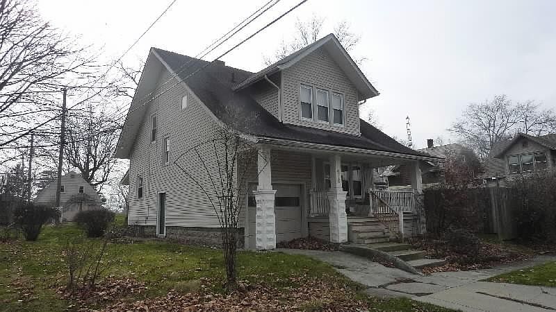 1st image of 215 Wallace Ave