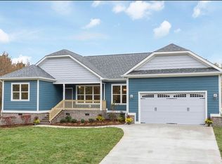 4226 Green Shanty Rd, Ooltewah, TN 37363