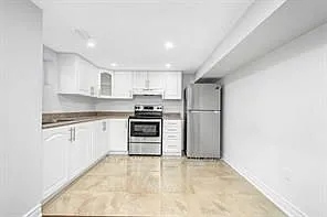2095 Haig Dr — Photo 24